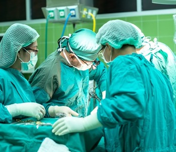 O Dever do plano de saúde cobrir cirurgia plástica reparadora pós cirurgia bariátrica.